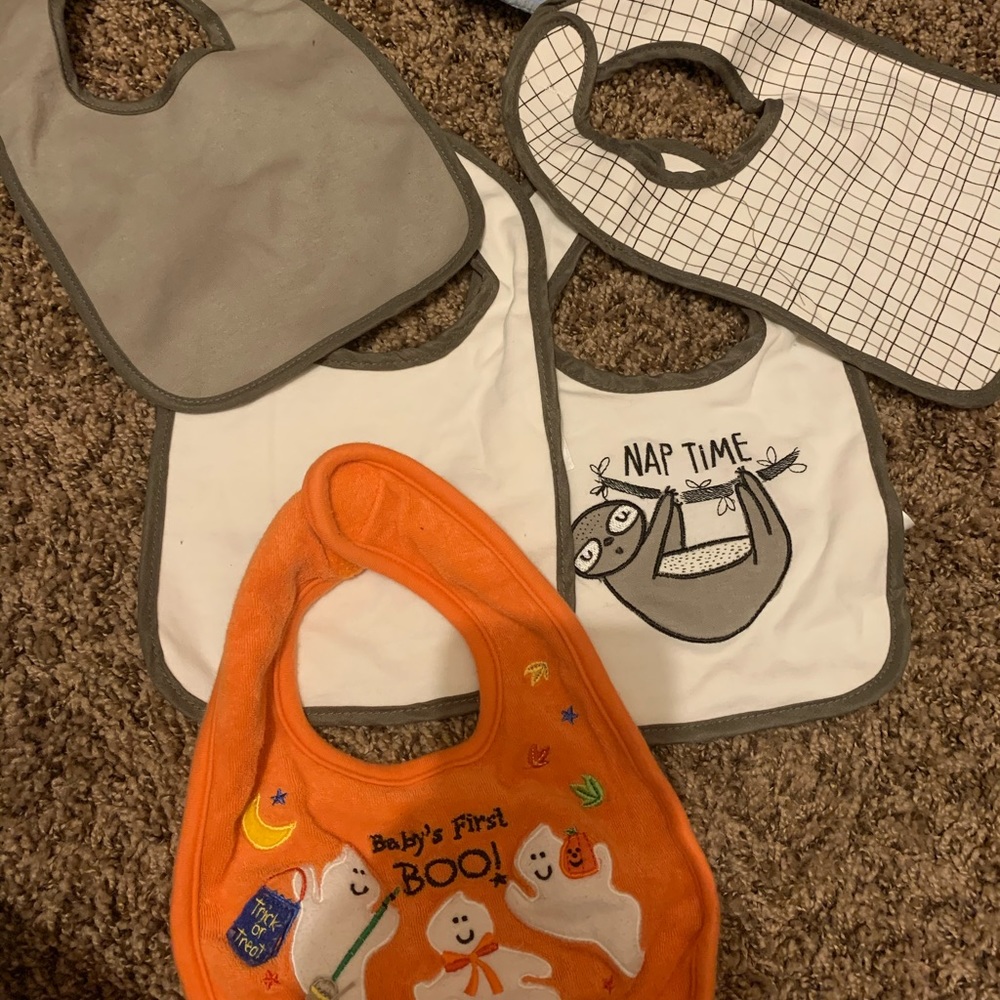Bibs! NEW